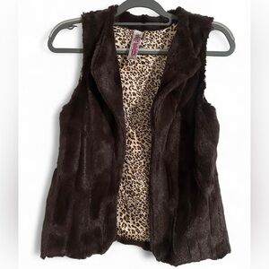 Knitworks Leopard Print Brown Faux Fur Vest Shimmery